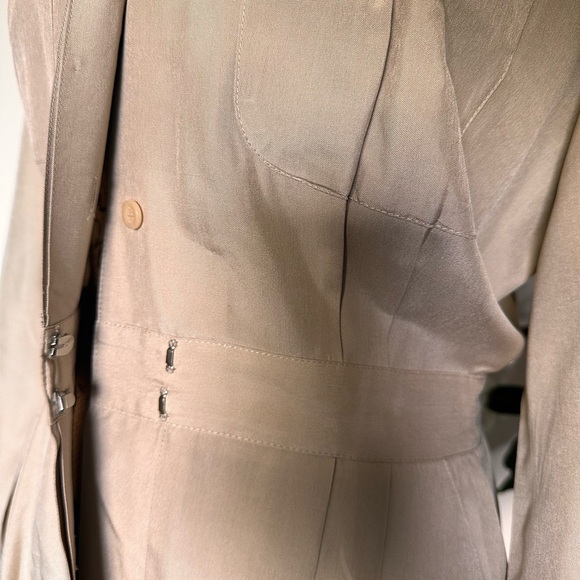 Elegant Cream Women's Dress - Picture 6 of 10